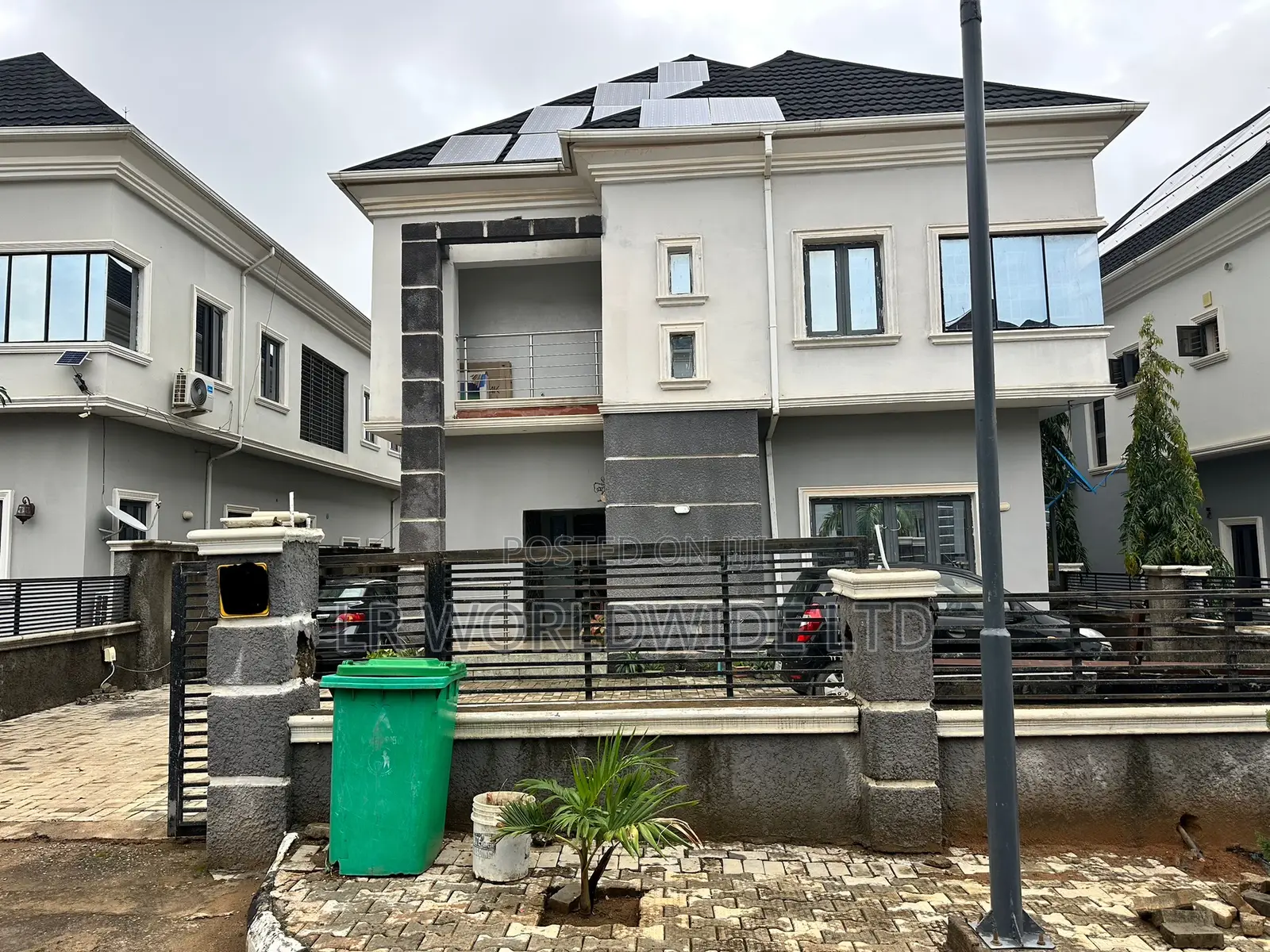 6bdrm Duplex in Lugbe District for sale