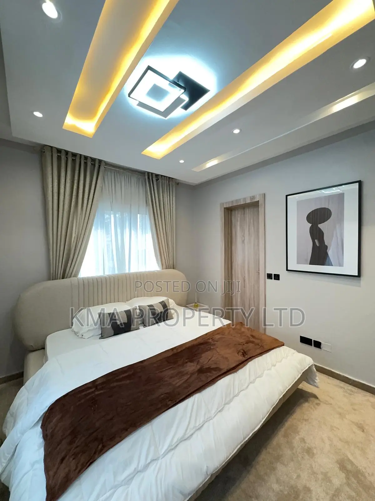 Luxurious 2 Bedroom Apartment With Swimming Pool