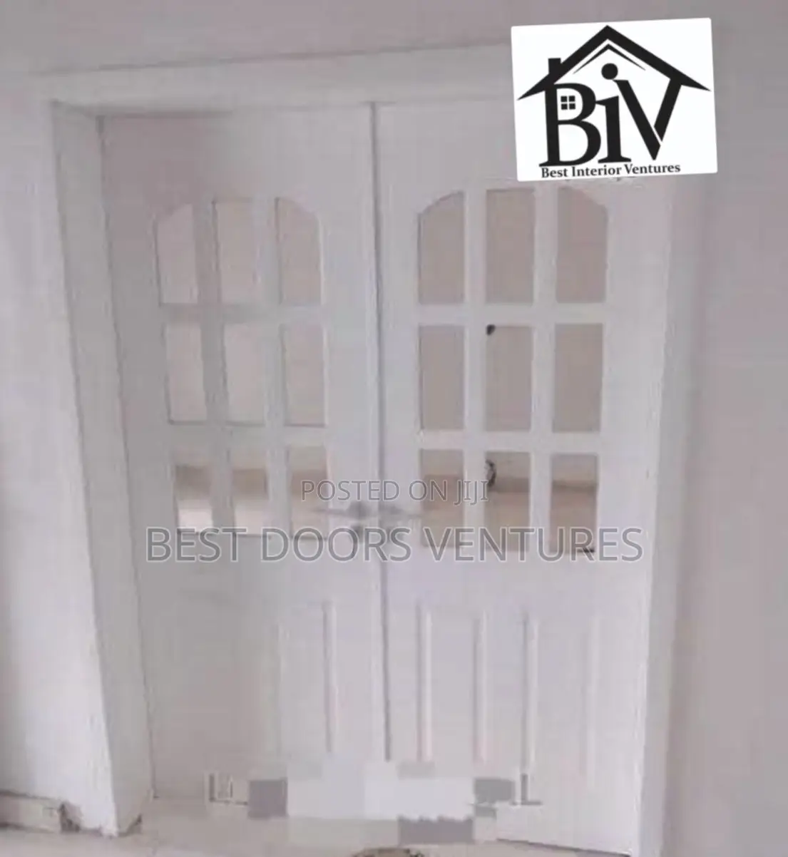 5ft by 7 Hardwood With Glass