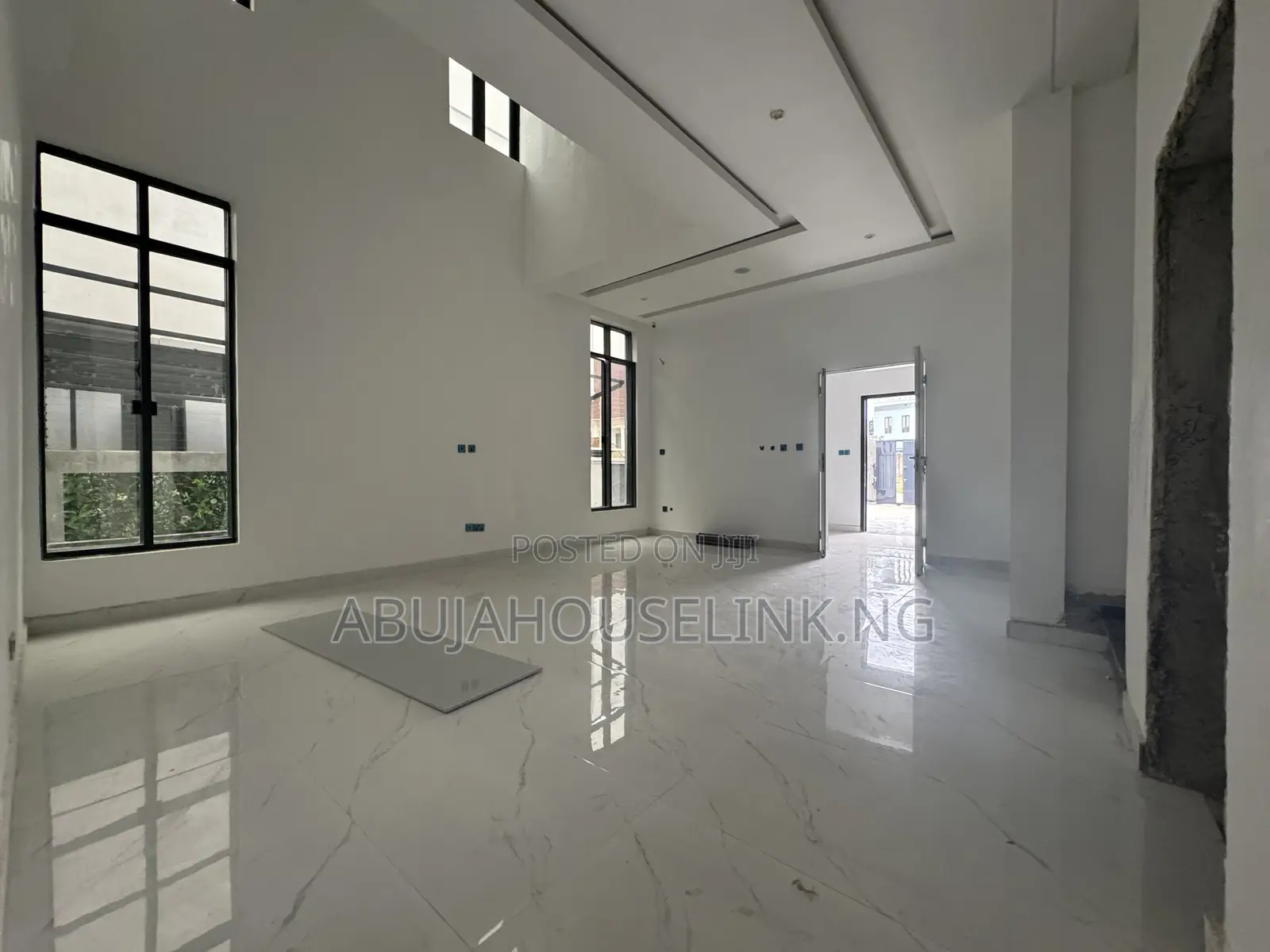 5bdrm Duplex in Apo Resettlement for sale
