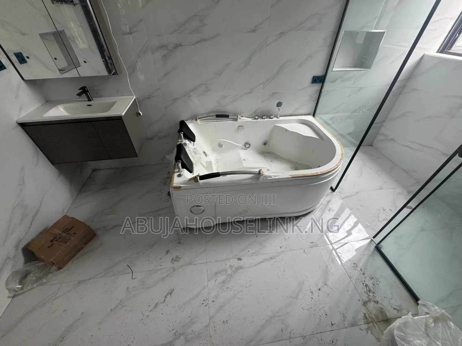 5bdrm Duplex in Apo Resettlement for sale