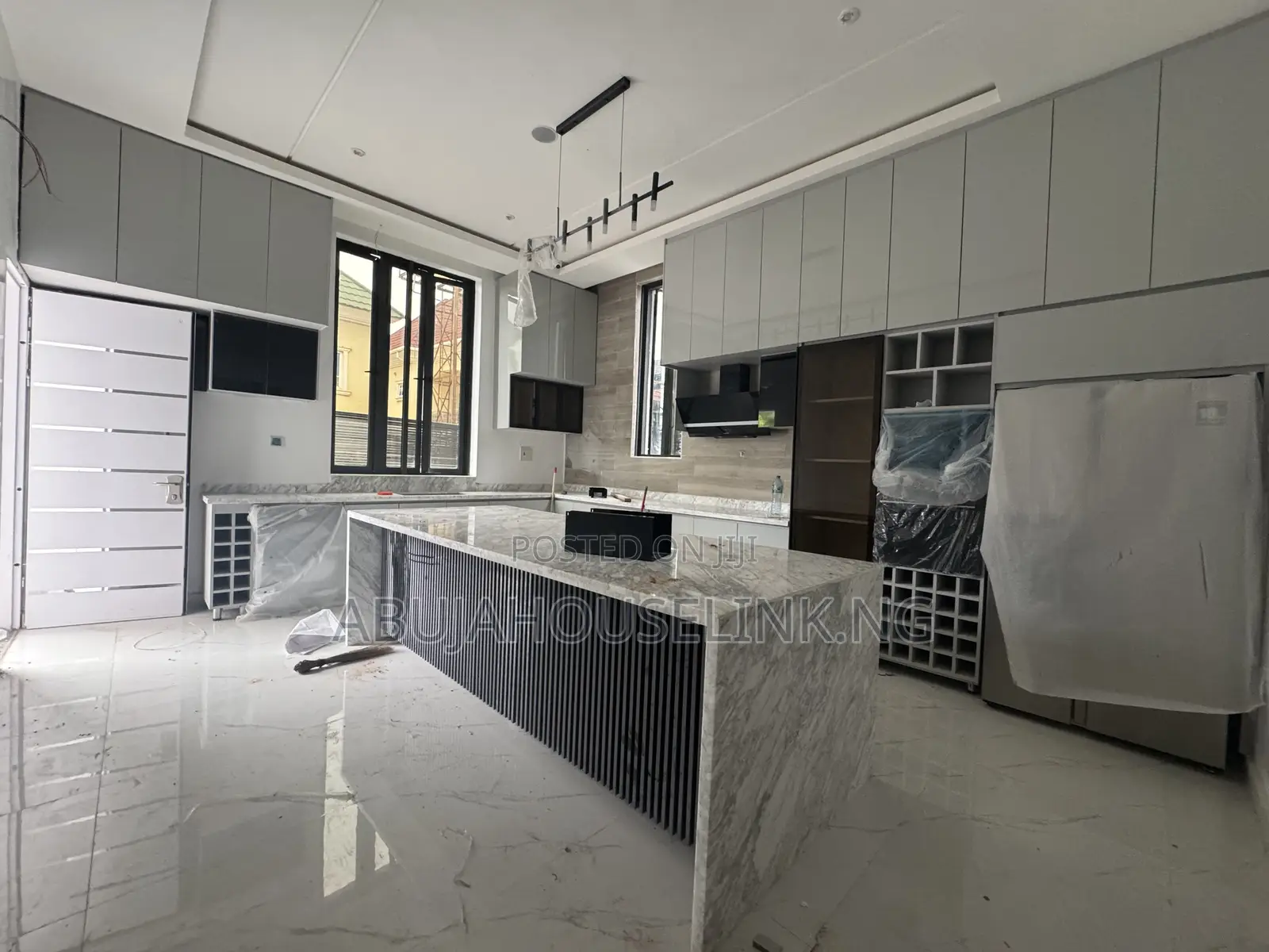 5bdrm Duplex in Apo Resettlement for sale