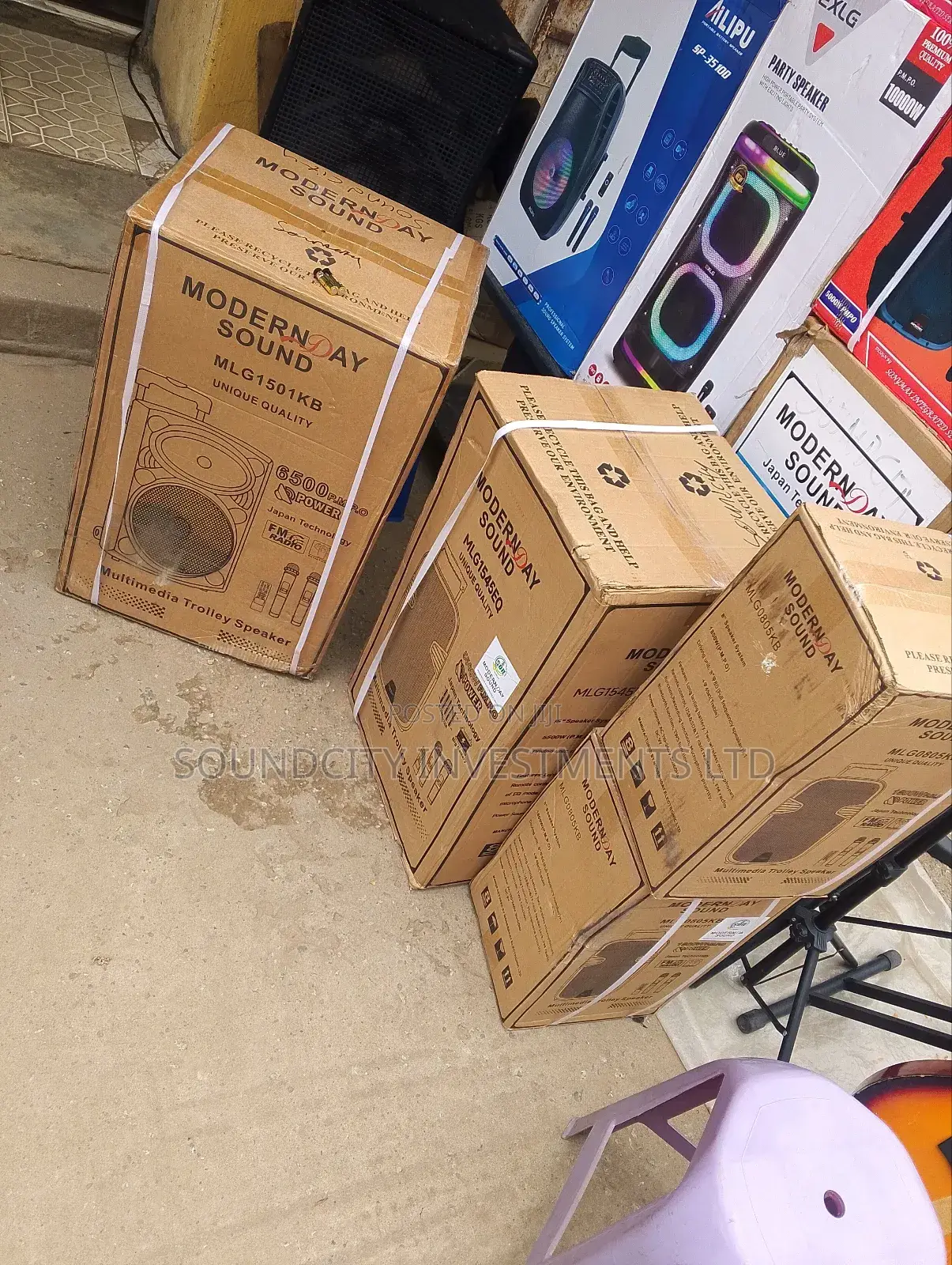 Modern-day Big Body 15" Pa System  With Speaker Out.