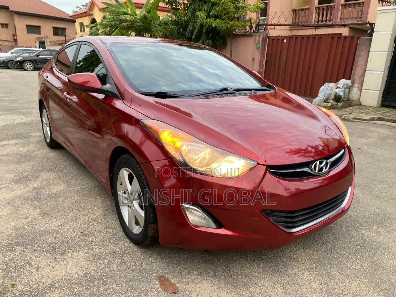 Hyundai Elantra 2013 Red