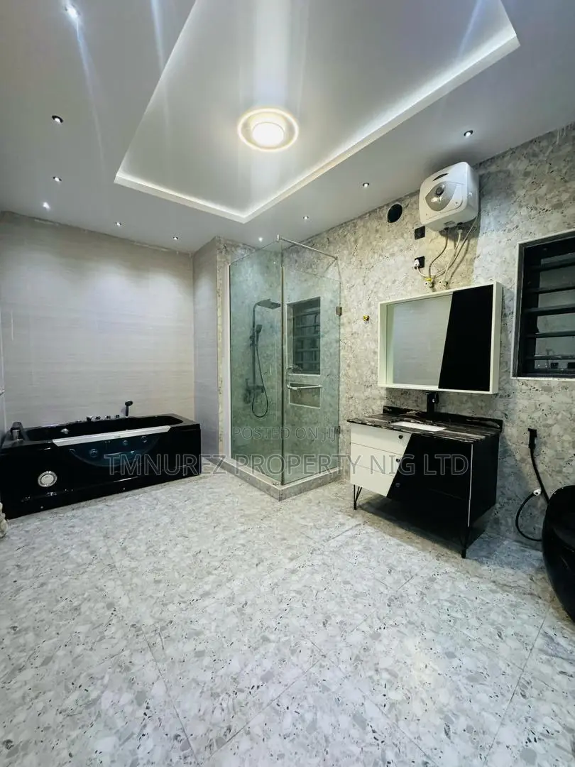 5bdrm Duplex in Omole Phase 2 for sale
