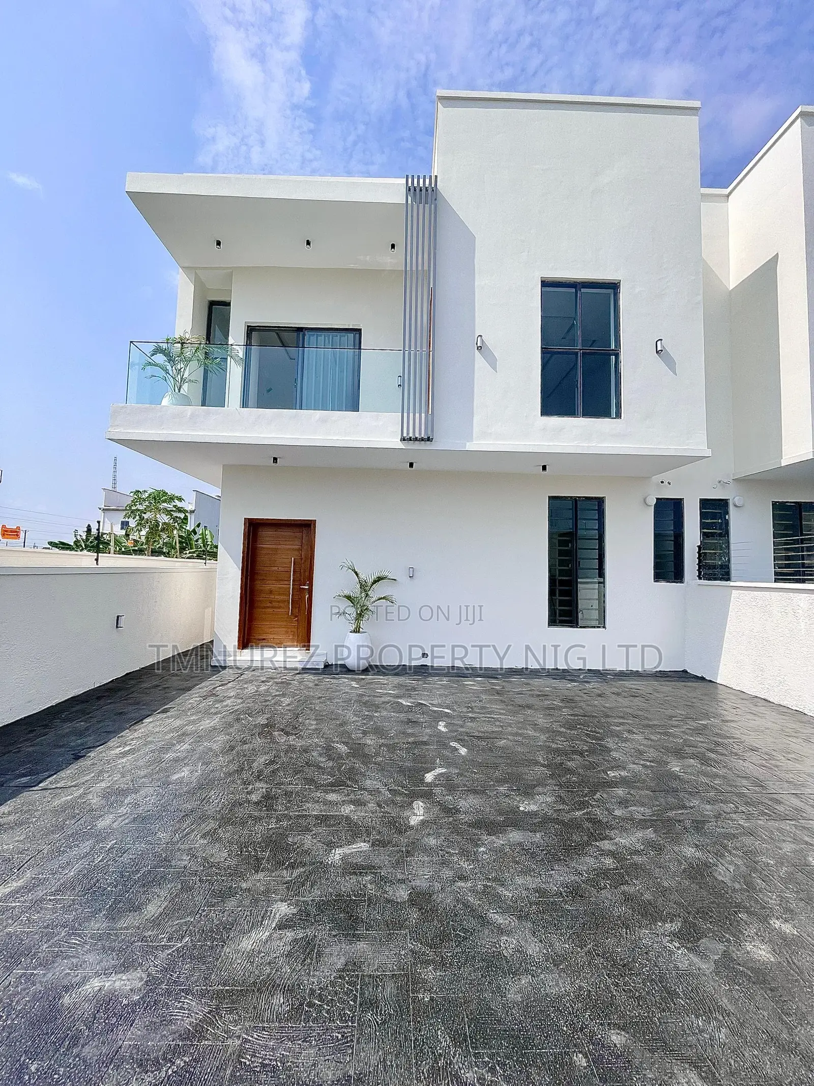 4bdrm Duplex in Badore for sale