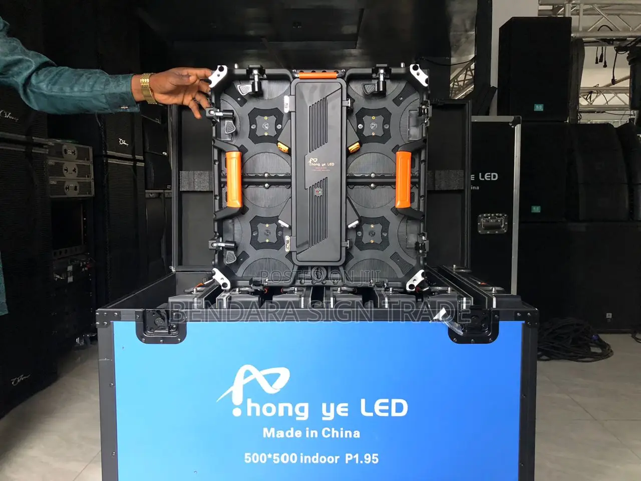 Led Video Screen Cabinet Indoor P1.95