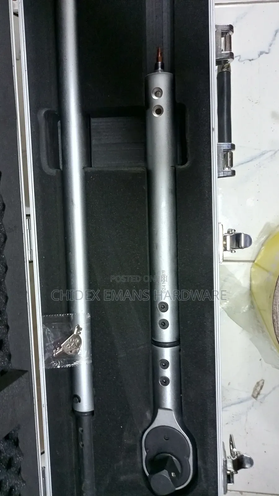 1" Drive Torque Wrench 300_1500nm