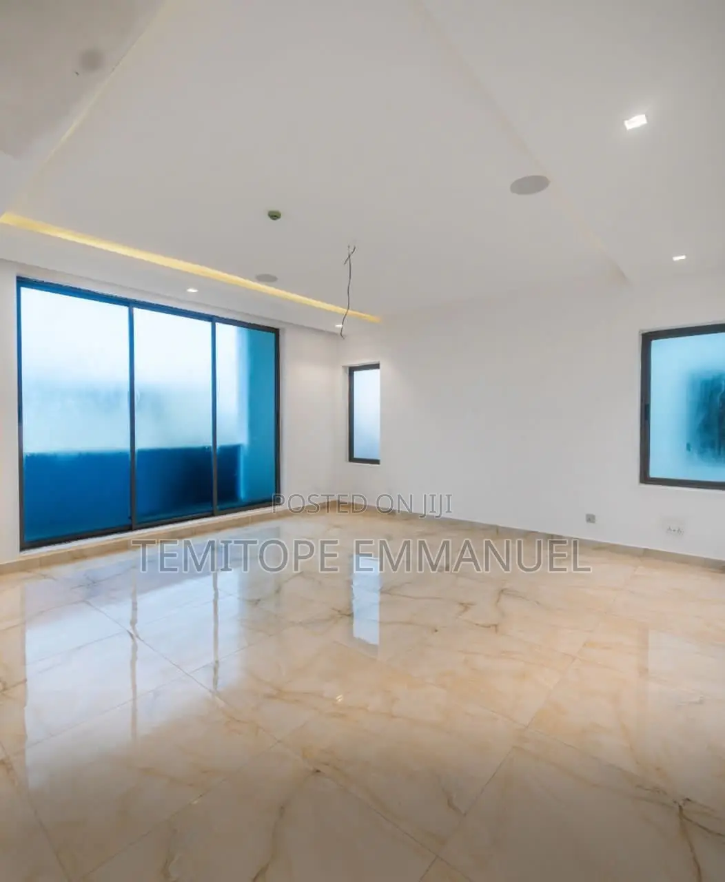 Furnished 6bdrm Duplex in Banana Island for sale