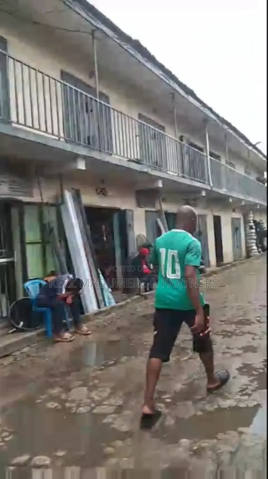 20bdrm Block of Flats in Okija Mile 1 Port for sale