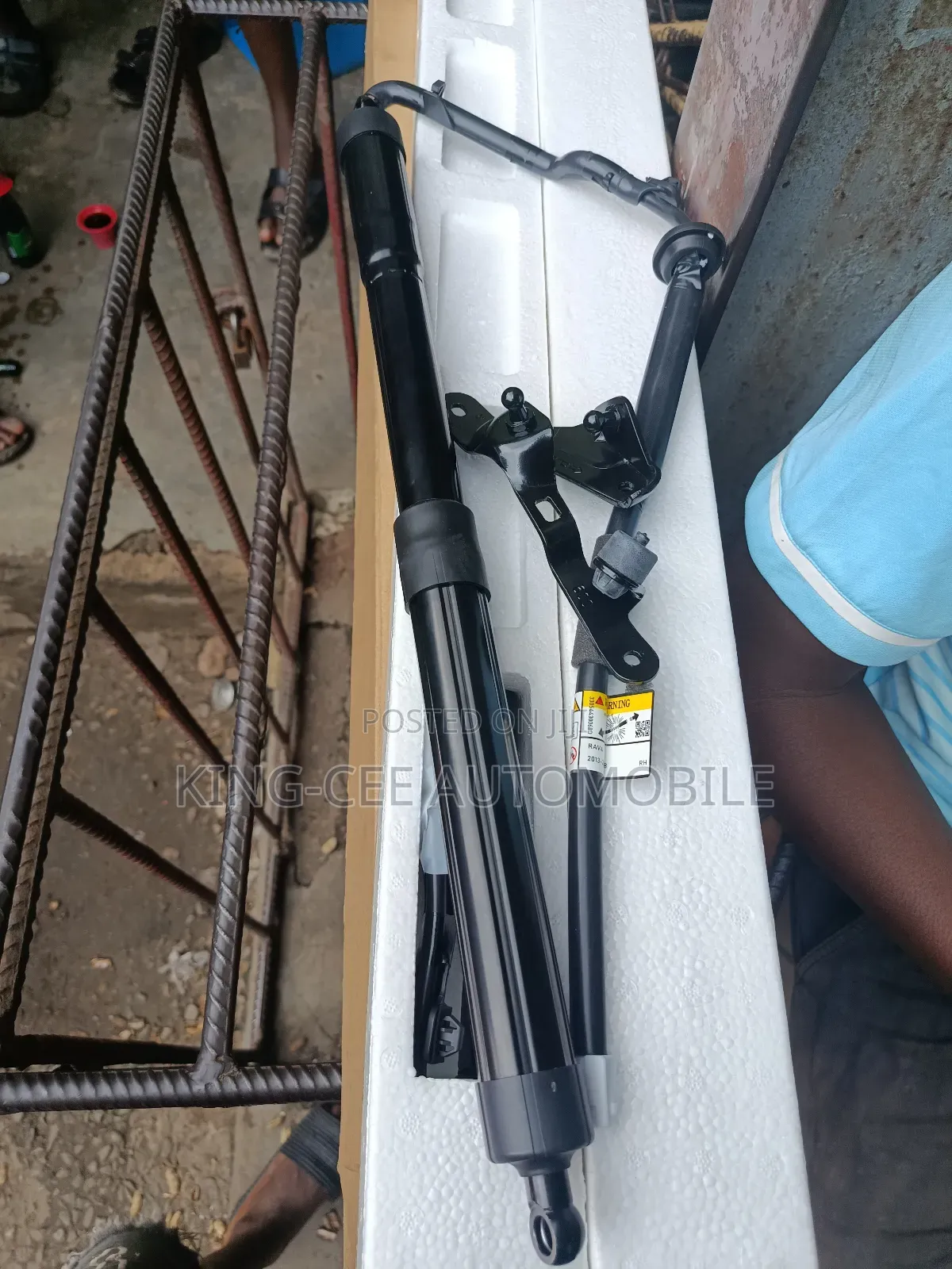 Booth Shock Absorber Rav4 2014