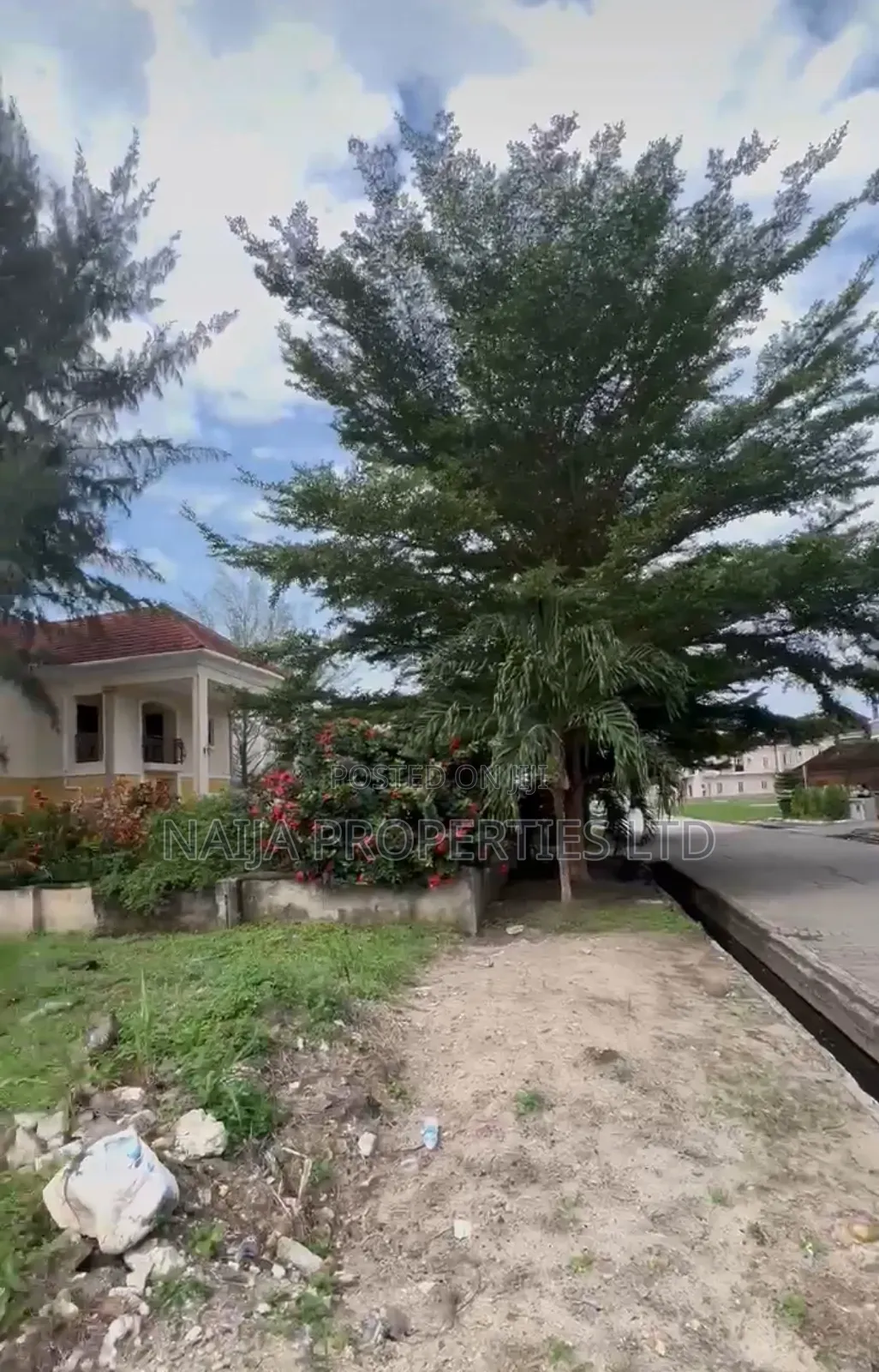 5bdrm Duplex in Orchid, Lekki for sale