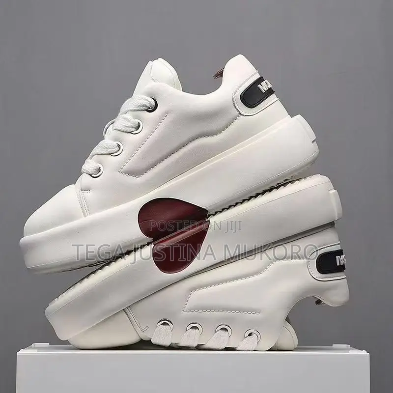Latest Design Unisex Fashion Sneakers