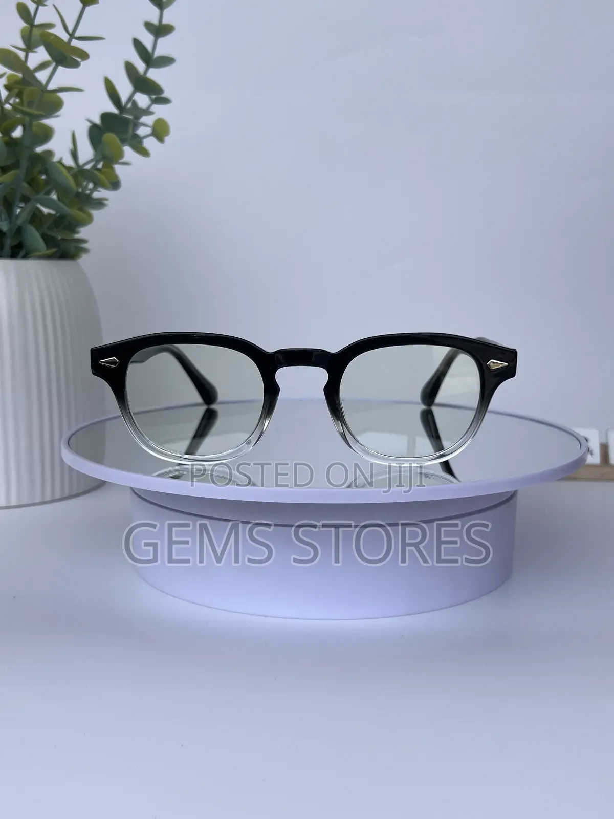Stylish Anti-Blue Light Glasses (Multiple Colors Available)