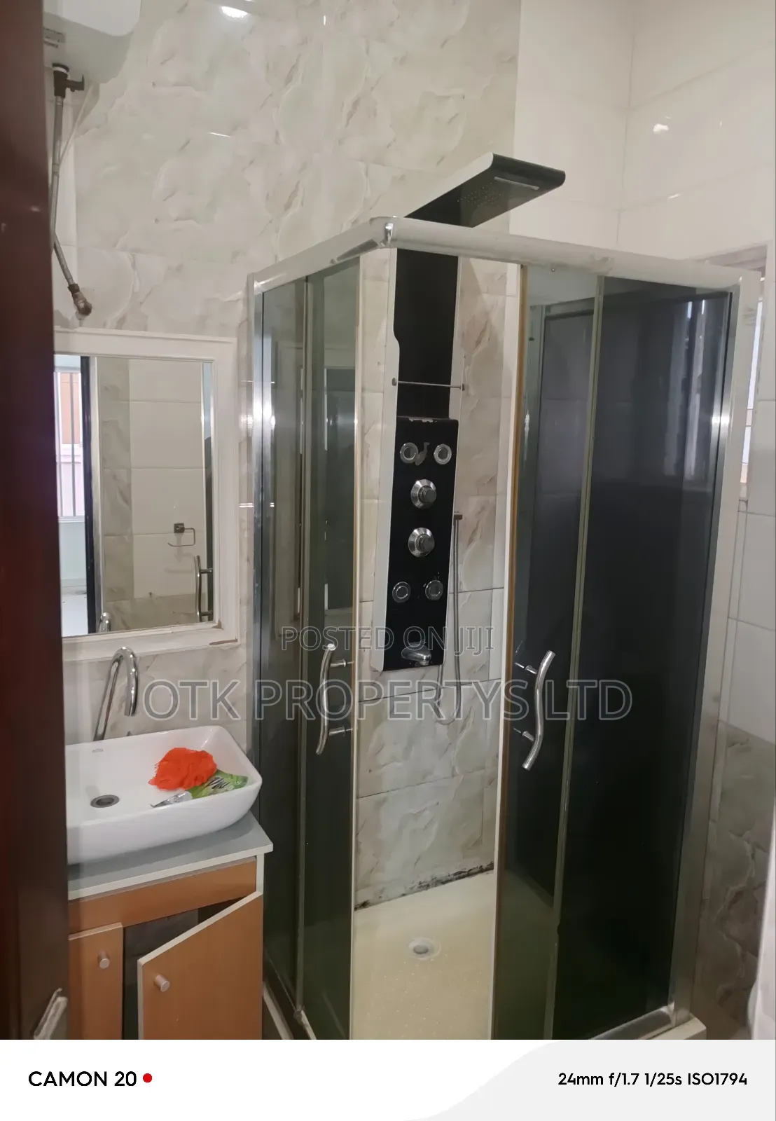 3bdrm Block of Flats in Kubwa for rent