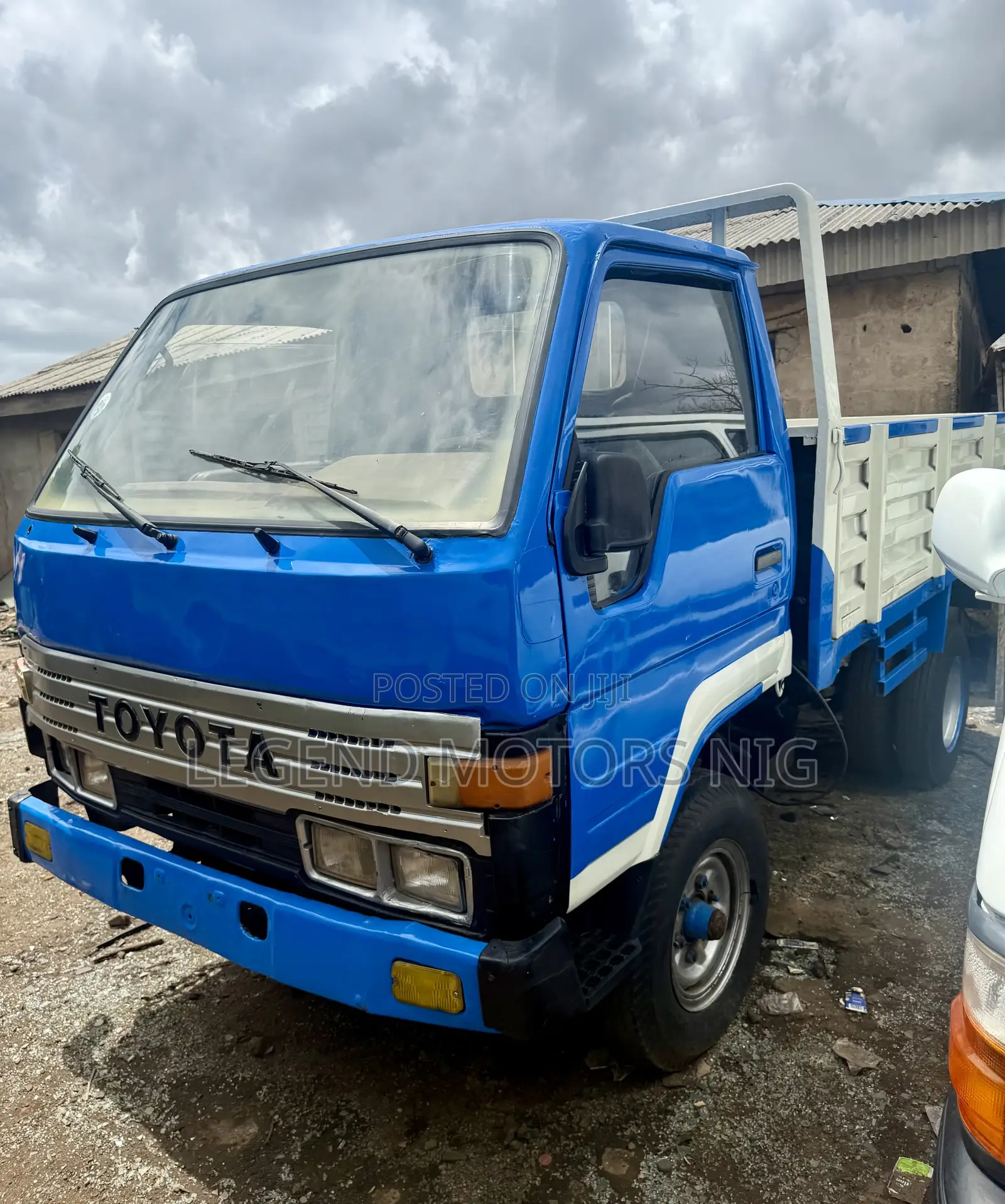Toyota Dyna 200 Six Tyres 4.5tonnage Capacity