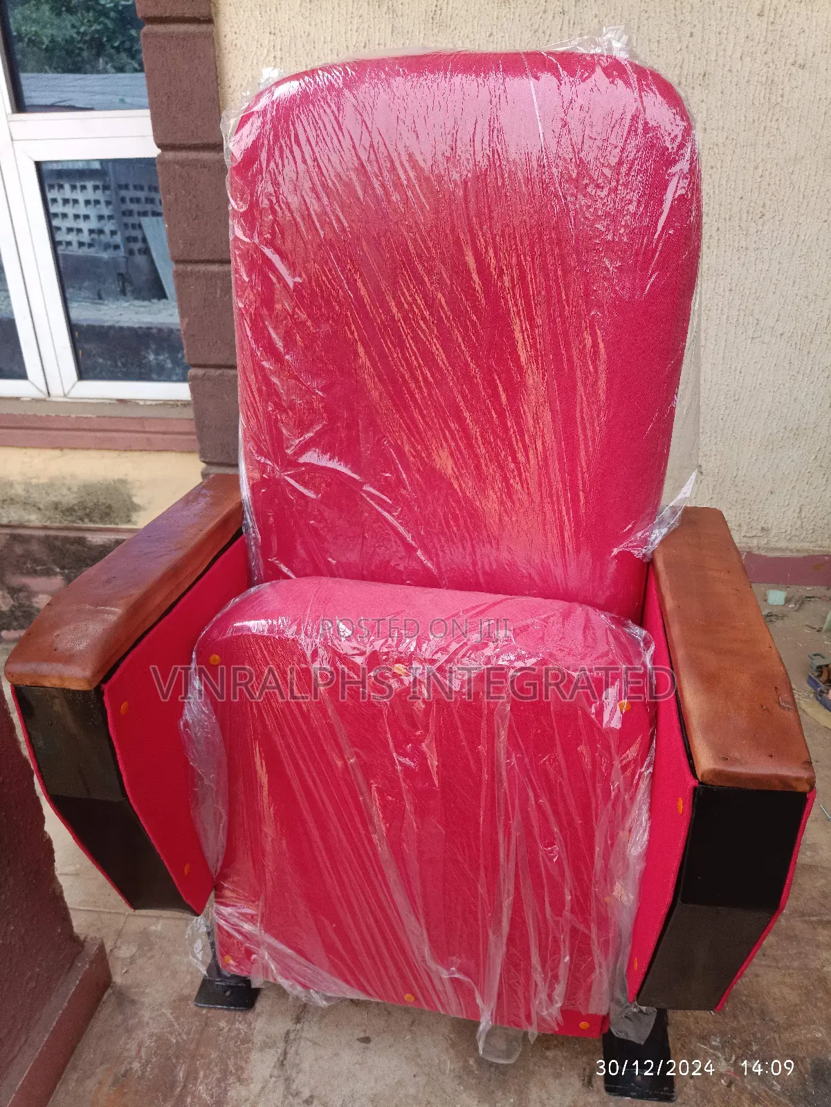 Theatre /Auditorium Chairs With Logo