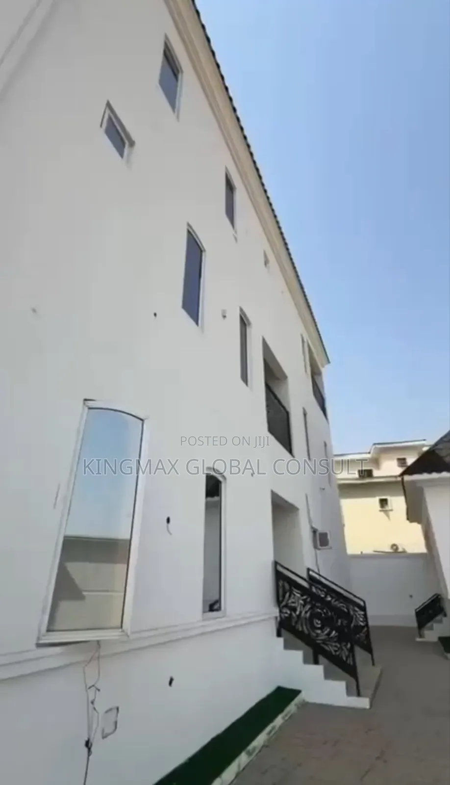Furnished 17bdrm Mansion in Asokoro for sale