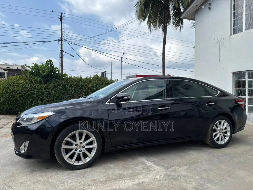Toyota Avalon Limited 4dr Sedan (3.5L 6cyl 6A) 2014 Black