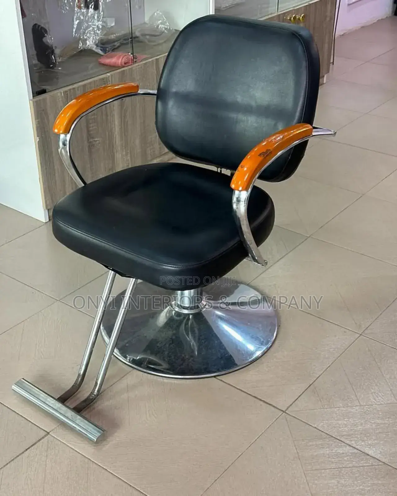 Smart Salon Chair