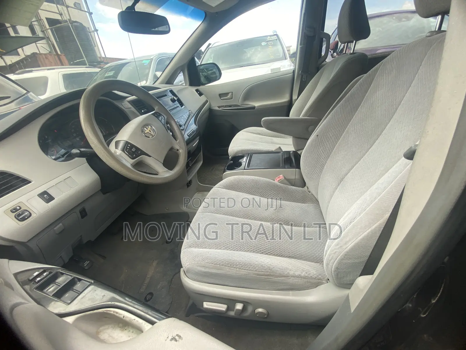 Toyota Sienna LE AWD 7-Passenger 2013 Black