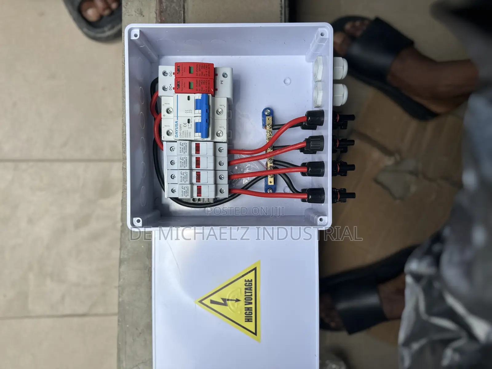 4 Strings Pv Combiner Box for Solar System