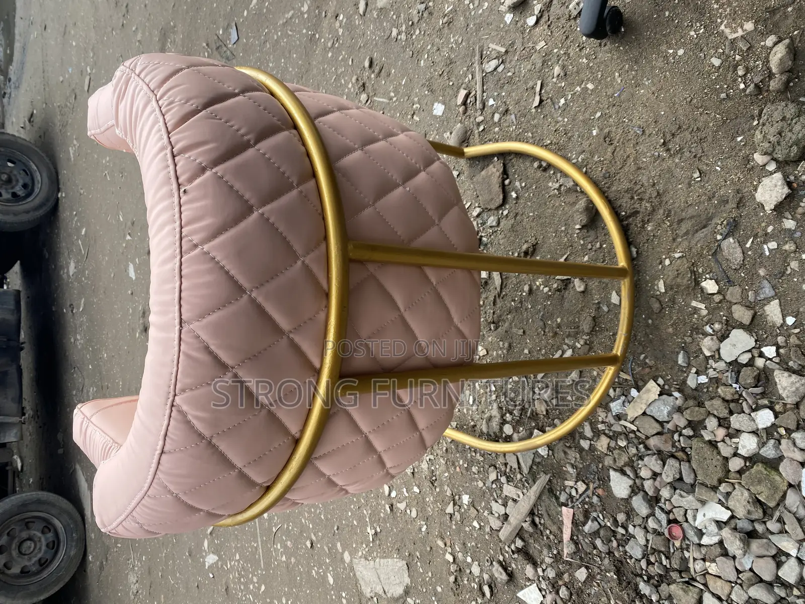 Studio/ Saloon Chair