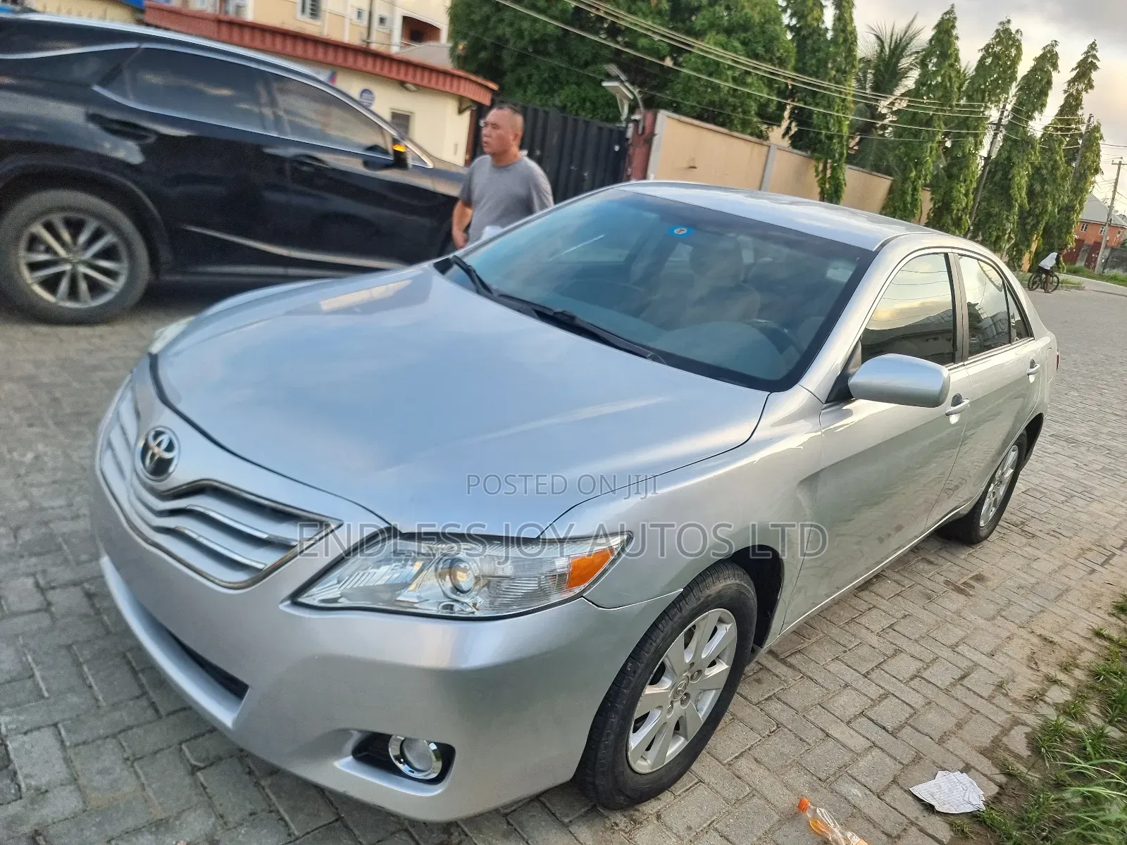 Toyota Camry LE 4dr Sedan (2.5L 4cyl 6AM) 2010 Silver