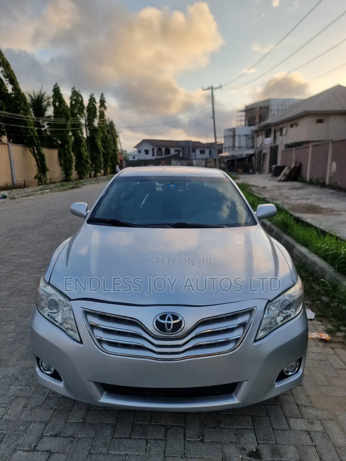 Toyota Camry LE 4dr Sedan (2.5L 4cyl 6AM) 2010 Silver