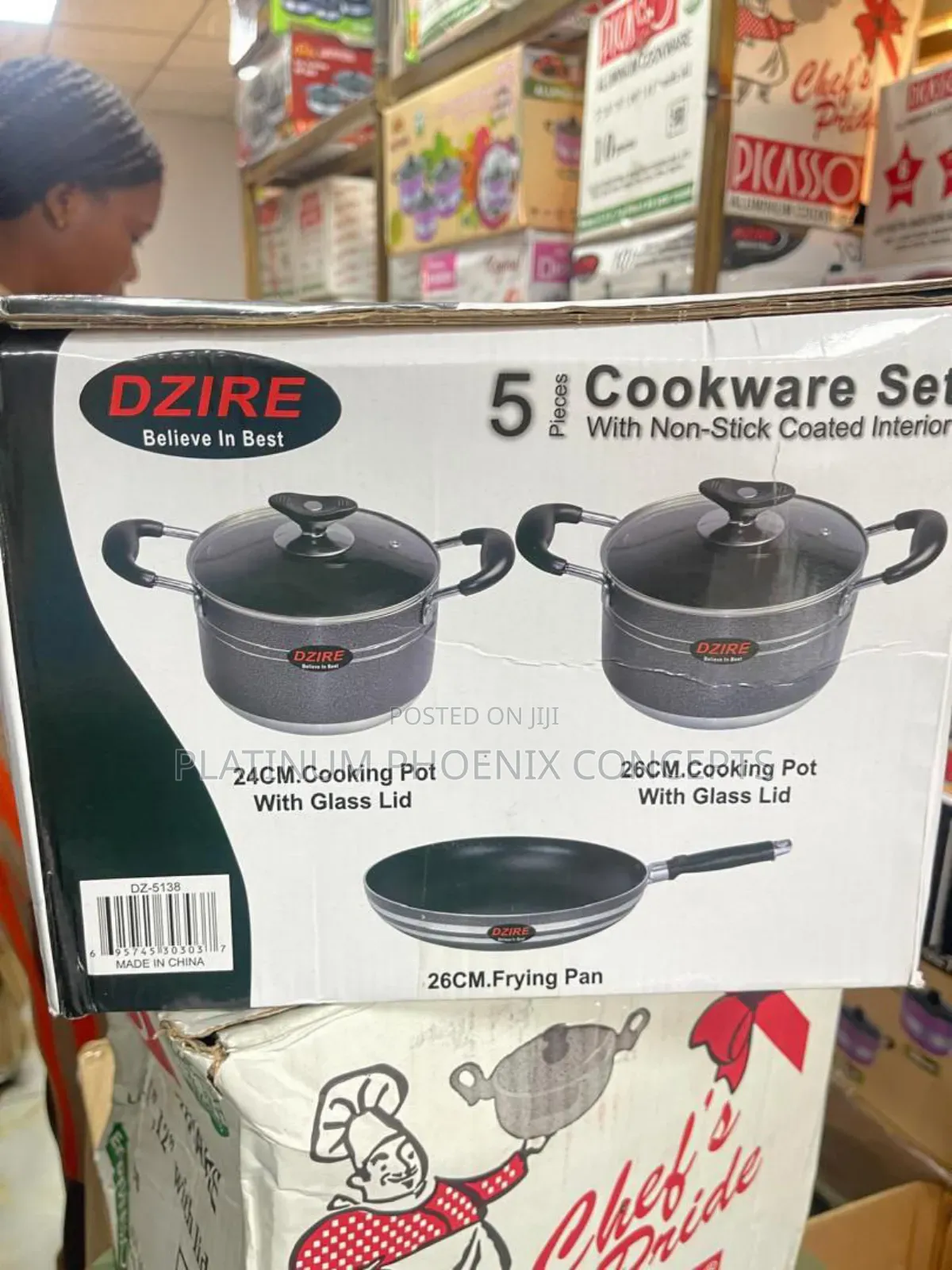 2 Sets of Pot and a Frying Pan (Dzire Non Stick Pot )