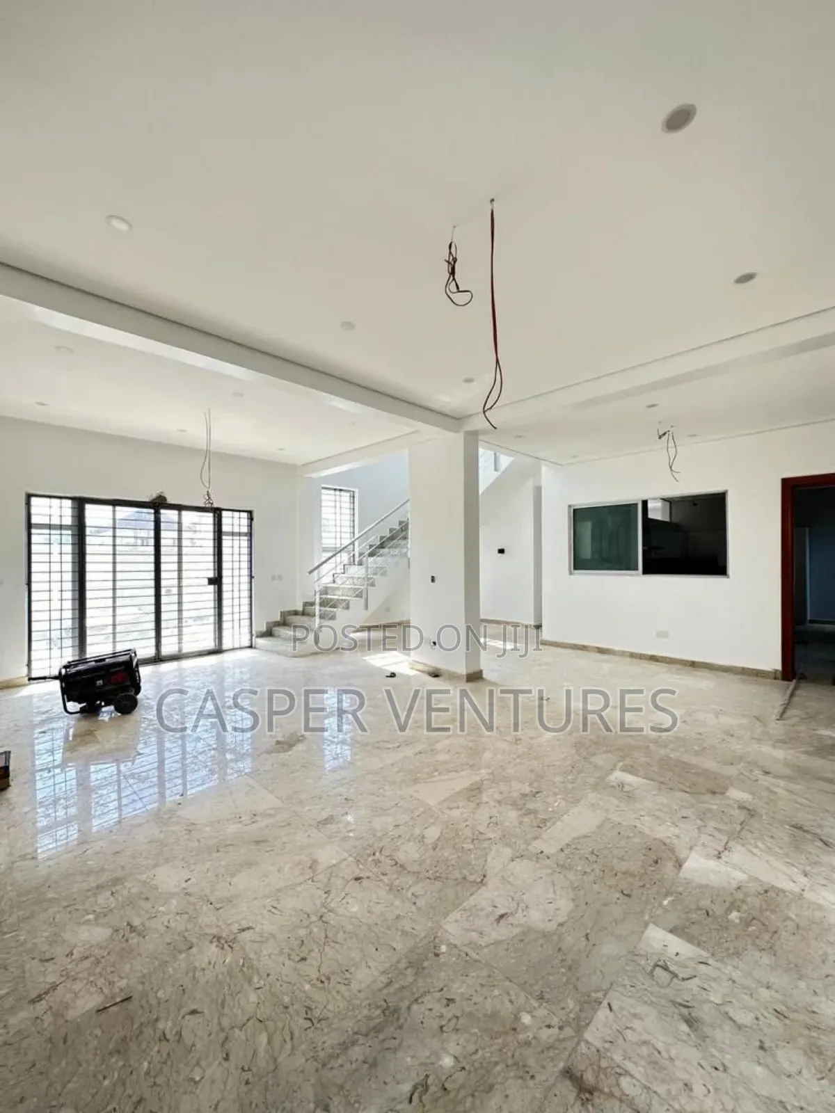 5bdrm Duplex in Admiralty Way, Lekki Phase 1 for sale