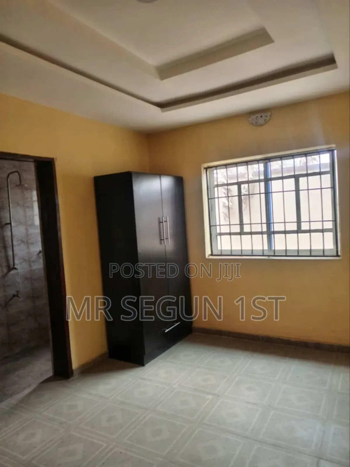 7bdrm Bungalow in Academy, Ibadan for sale