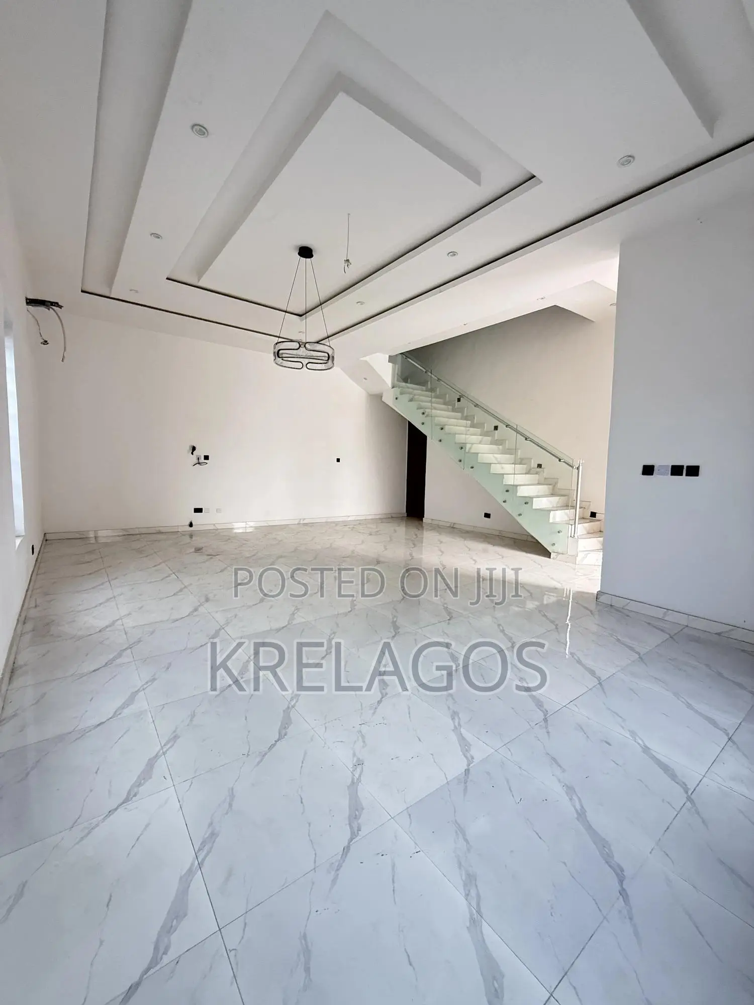 5bdrm Duplex in Sangotedo for sale