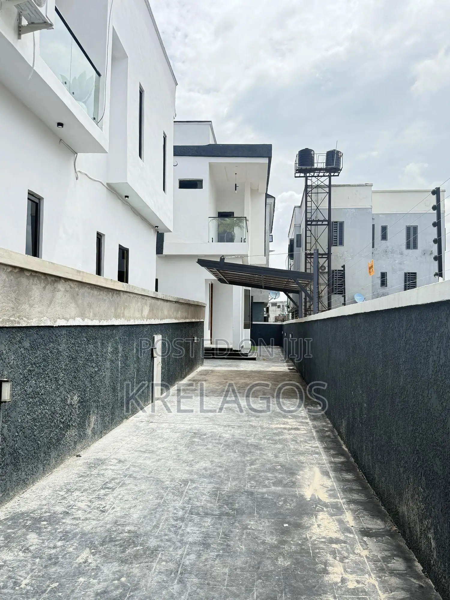 4bdrm Duplex in Sangotedo for sale