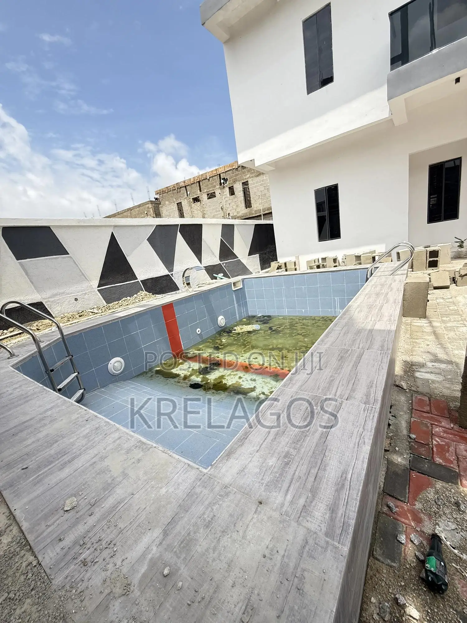 4bdrm Duplex in Sangotedo for sale