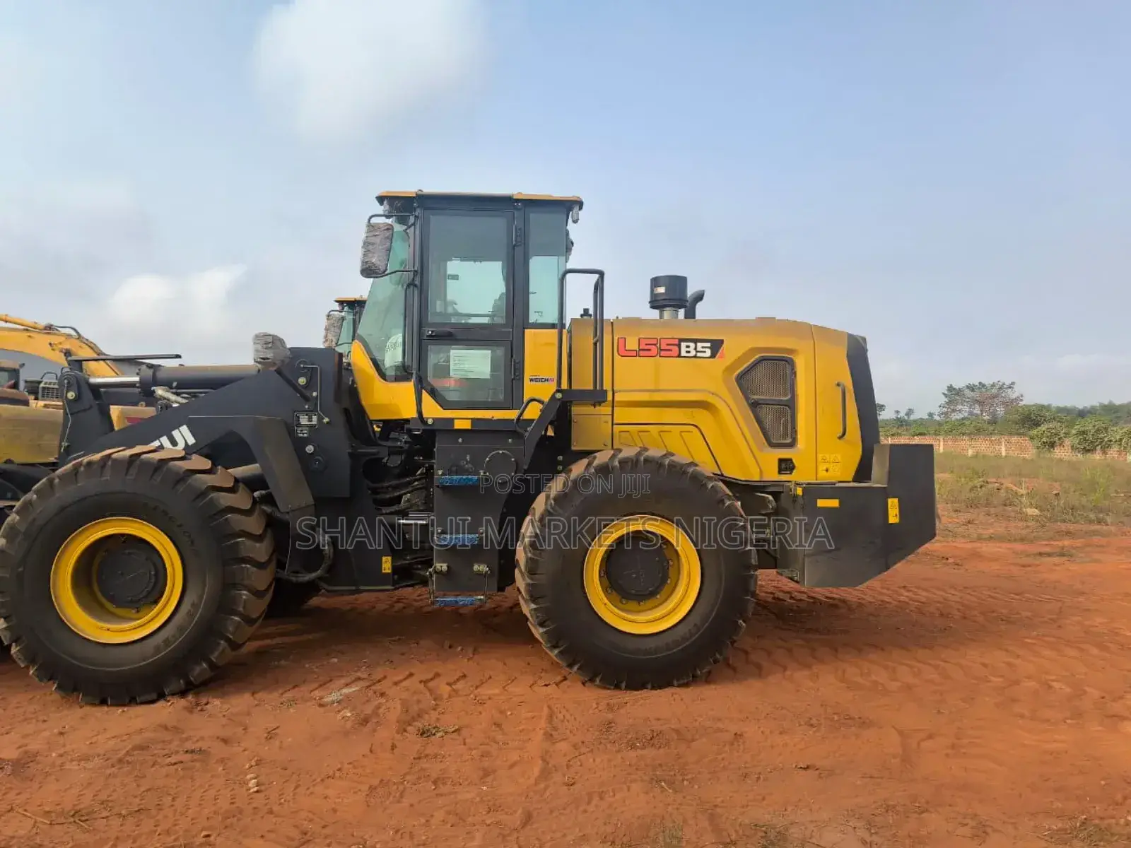 Shantui Loader L55-B5 – Wheel Loader and Free Delivery
