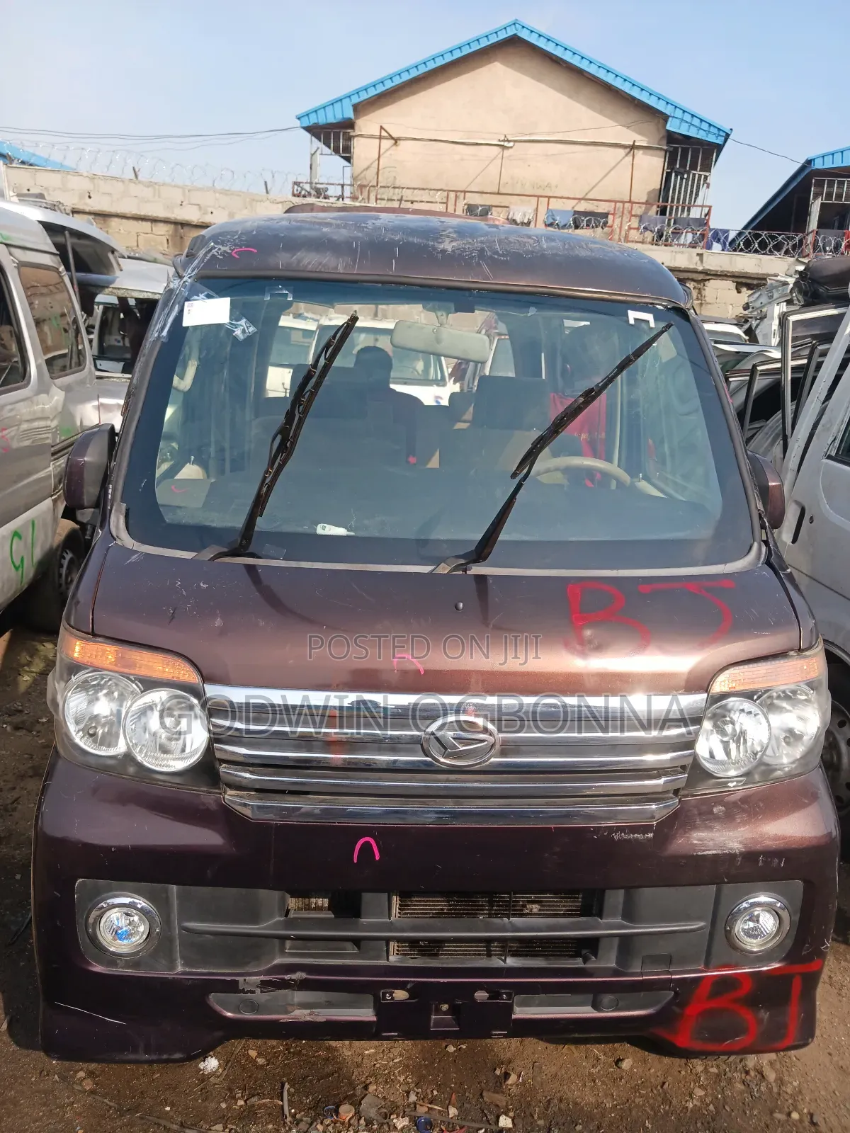 Daihatsu Hijet 2012 Red