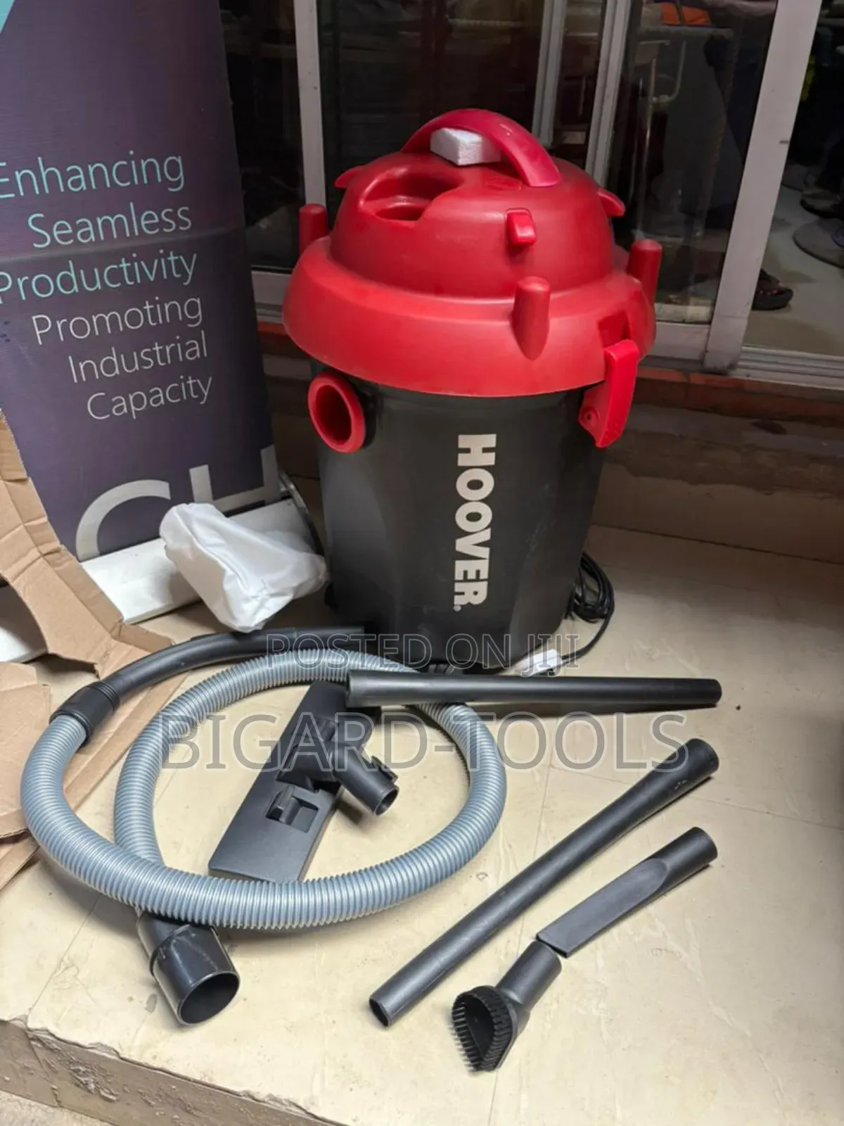 Vacuum Wet and Dry With Blower 35l