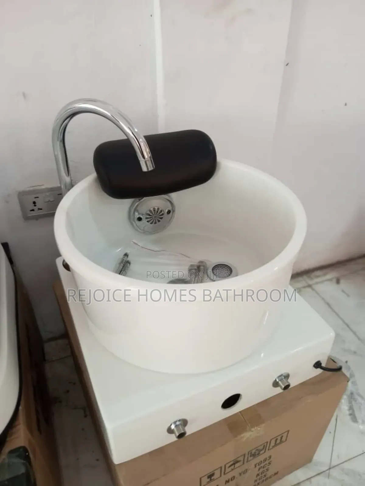 Pedicure Spa Basin With Massage