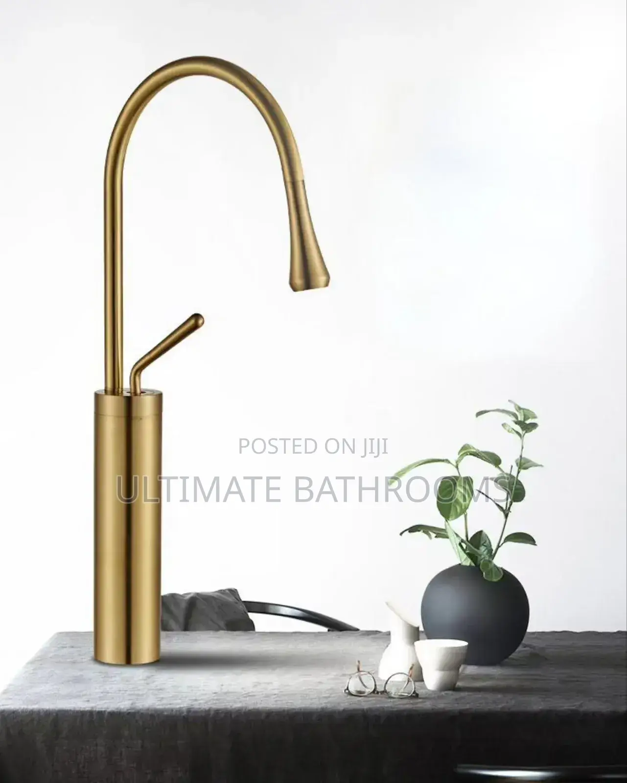High Quality Gold Kitchen/Counter Top Basin Mixer