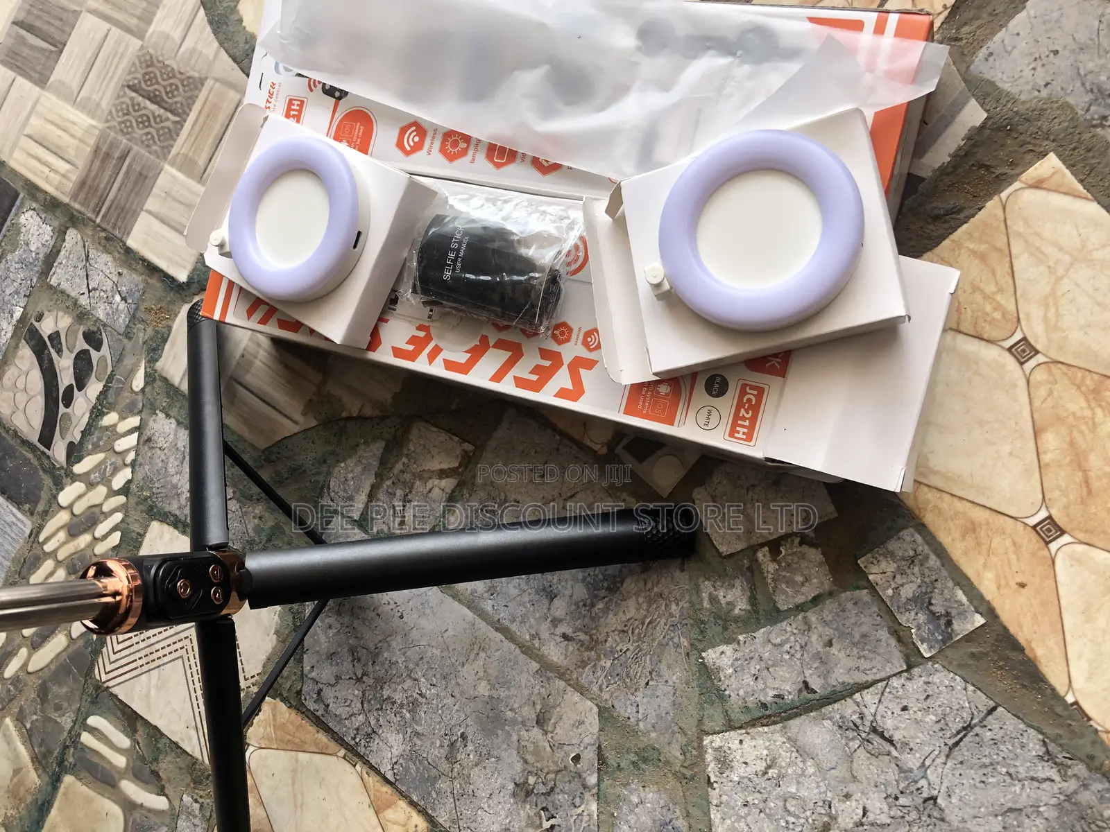 Wirele Bluetooth Selfie Stick With Dual Led Ring Light I