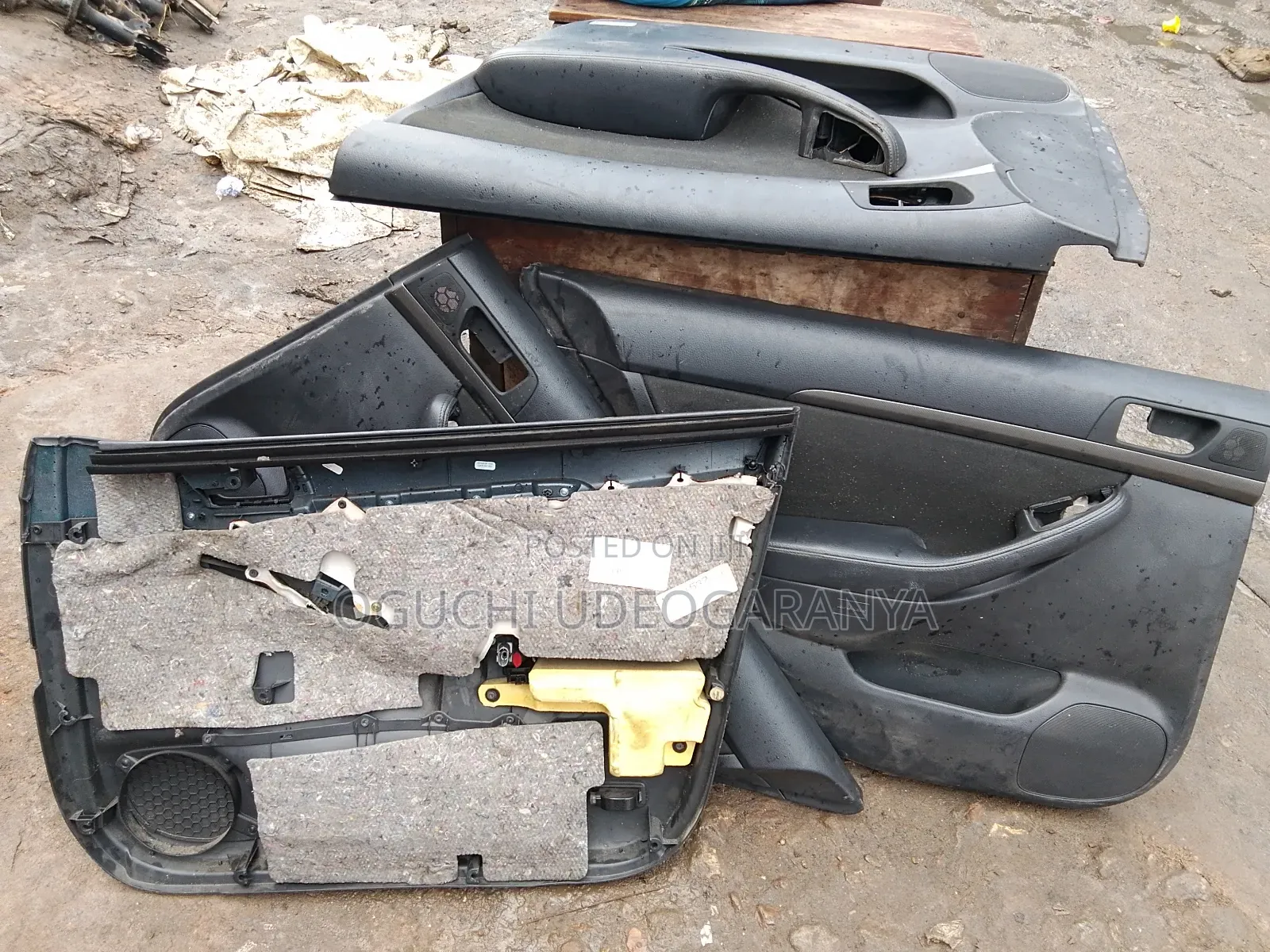 Door Mat for Toyota Avensis 2005