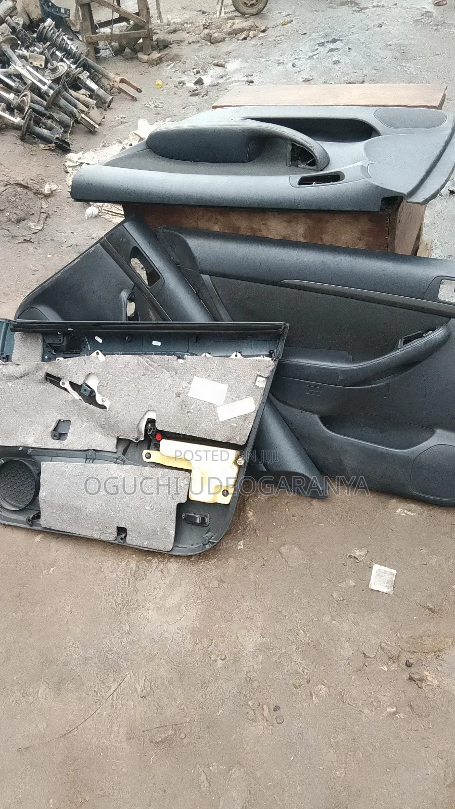 Door Mat for Toyota Avensis 2005