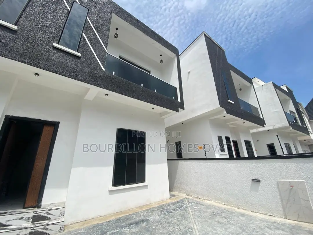 4bdrm Duplex in Lekki for sale