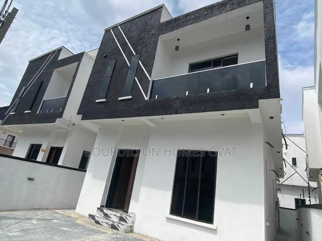 4bdrm Duplex in Lekki for sale