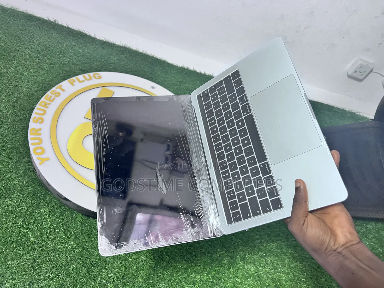 Laptop Apple MacBook Pro 2019 8GB Intel Core i5 SSD 128GB