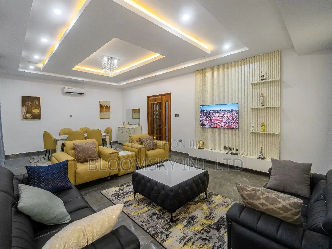 Captivating 5 Bedroom Duplexe in Lekki Phase 1