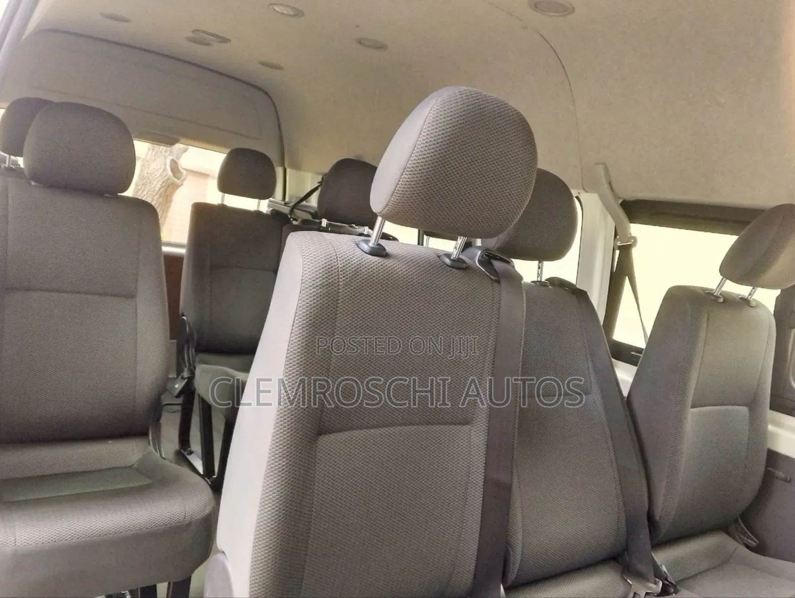 High Quality Certified Complete Executive Seats Hiace Bus