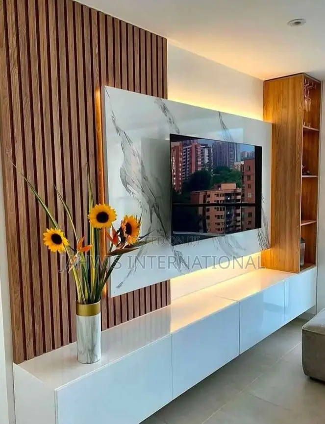 Classic Guys Floating Tv Consul