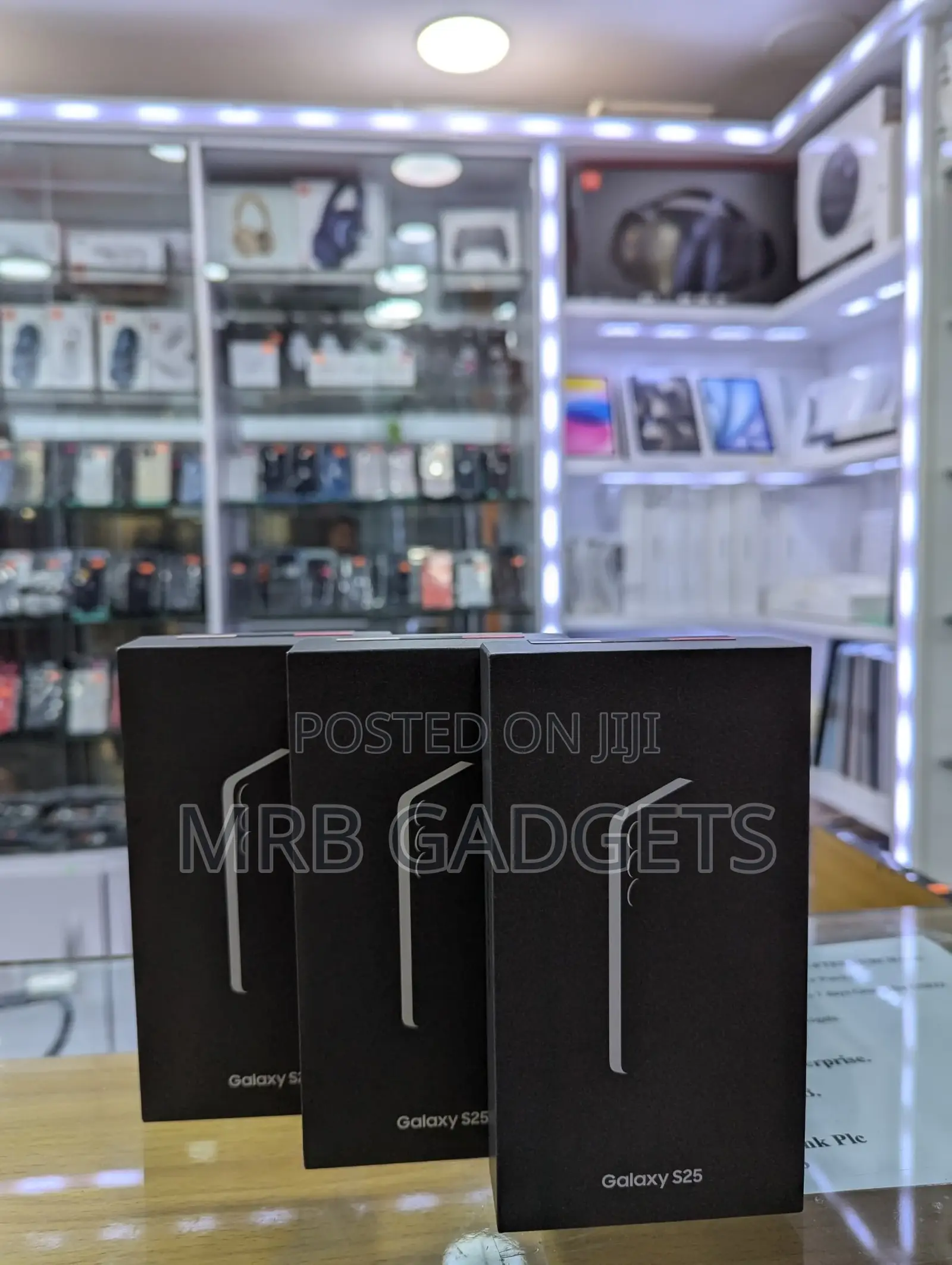 New Samsung Galaxy S25 256 GB